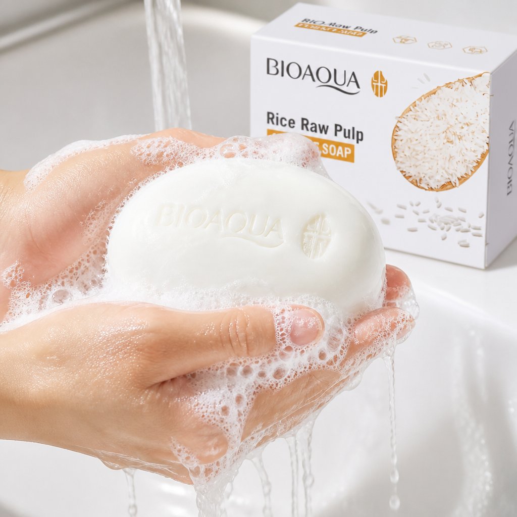 Jabón de arroz Bioaqua haciendo espuma